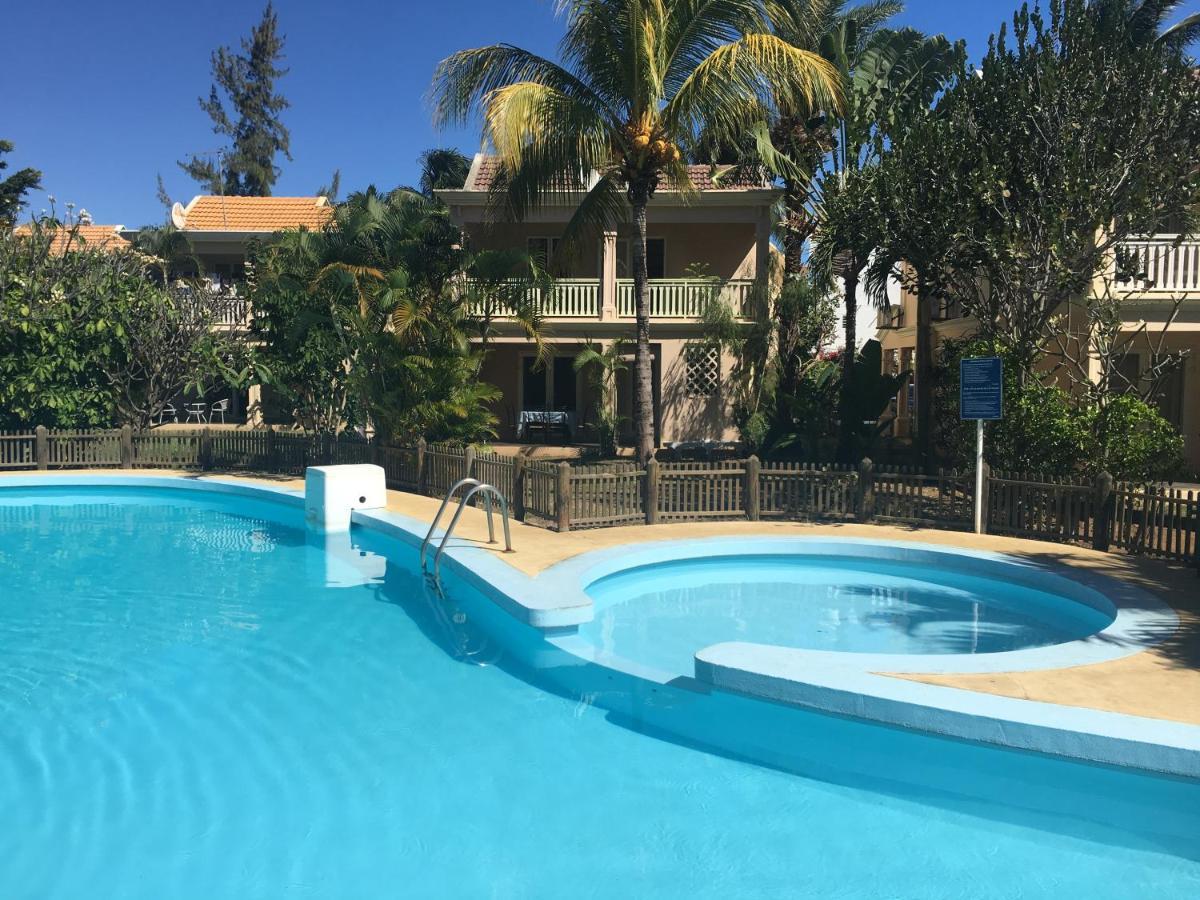 Beachfront In A Beautiful And Secured Complex Flic-en-Flacq