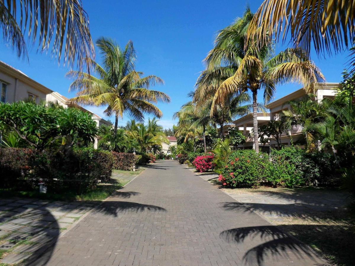 Beachfront In A Beautiful And Secured Complex Flic-en-Flacq