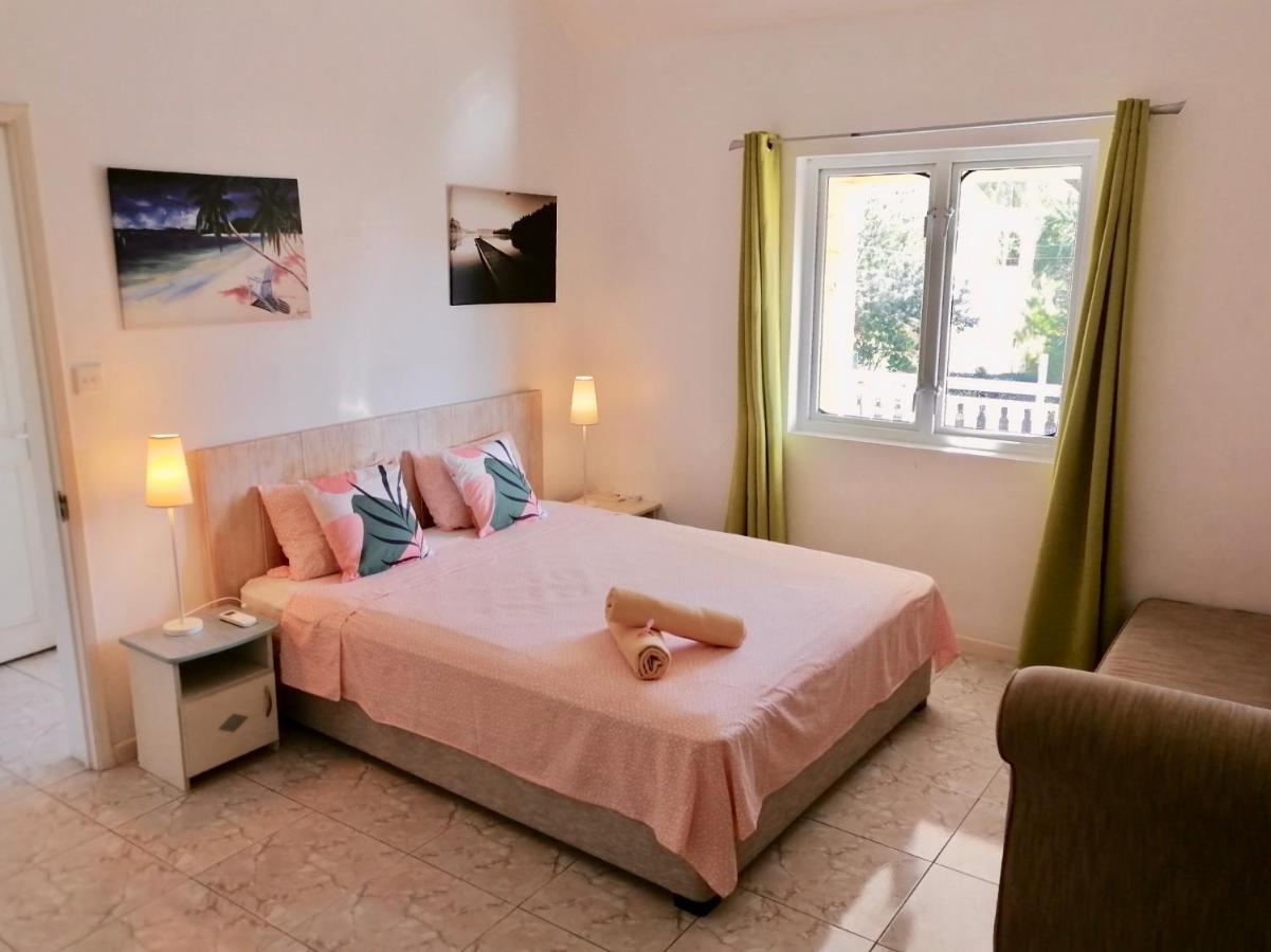 Beachfront In A Beautiful And Secured Complex *