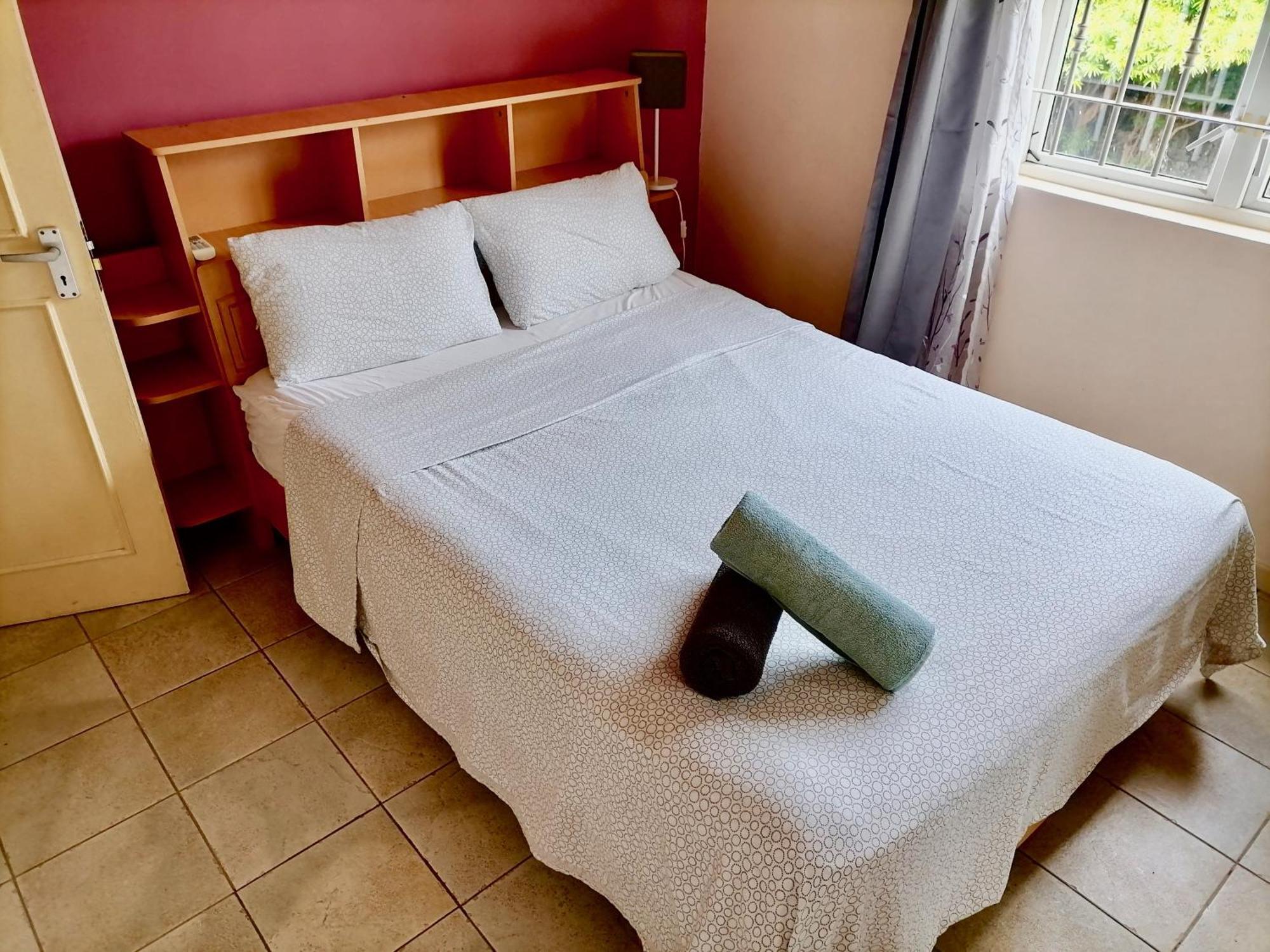Beachfront In A Beautiful And Secured Complex Vakantiehuis